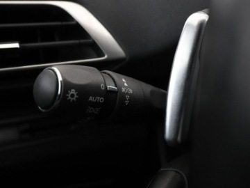 Peugeot 3008 II Crossover 1.6 THP 180KM 2018 Peugeot 3008 1.6T Automat GT Line Nawigacja, zdjęcie 34