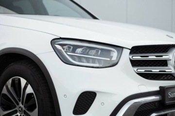 Mercedes GLC C253 SUV Facelifting 2.0 200d 163KM 2022 Mercedes-Benz GLC 200d 4Matic AMG Line Salon PL Autotrade 2.0 Diesel, zdjęcie 4