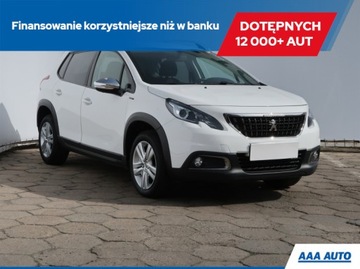 Peugeot 2008 I SUV Facelifting 1.2 PureTech 82KM 2019 Peugeot 2008 1.2 PureTech, Salon Polska