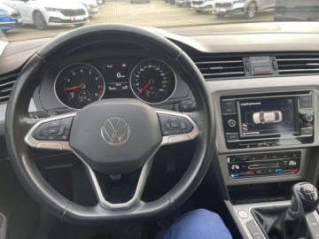 Volkswagen Passat B8 Limousine Facelifting 1.5 TSI EVO 150KM 2021 Volkswagen Passat 1.5 Benzyna 150KM, zdjęcie 13