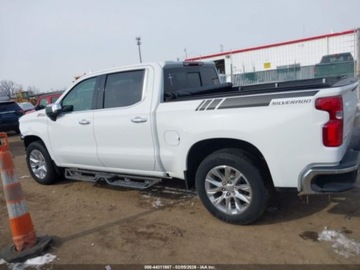 Chevrolet Silverado II 2022 Chevrolet Silverado 1500 LTD Short Bed LTZ 2022 5.3 Benzyna 355KM, zdjęcie 2
