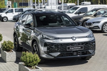 Volkswagen T-Roc I SUV Facelifting 1.5 TSI ACT 150KM 2026 Volkswagen T-Roc Wersja R-Line 1.5 eTSI 150 KM DSG, zdjęcie 4