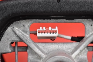 МНОГОФУНКЦИОНАЛЬНАЯ НАКЛАДКА НА РУЛЕ КОЖАНАЯ 39196699 OPEL CORSA F 19-