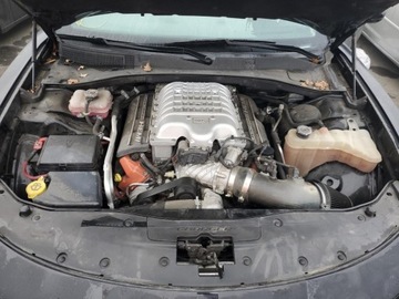 Dodge Charger VII 2016 Dodge Charger SRT Hellcat 2016 6.2l 6.2 Benzyna 707KM, zdjęcie 6