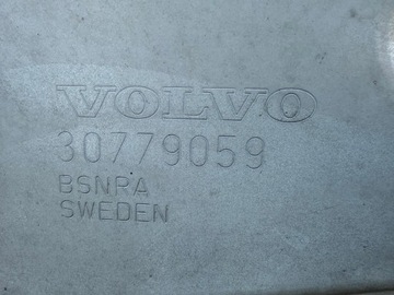 KAPOTA KRYT MOTORU PŘEDNÍ VOLVO S60 II 2 V60 I 1 2010- MOC PĚKNÝ ORIG.