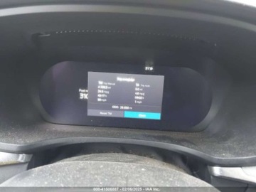 Volvo V60 II  2023 Volvo V60 Cross Country B5 Ultimate 2023 2.0l 2.0 Benzyna 247KM, zdjęcie 11