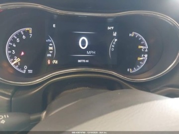 Jeep Grand Cherokee IV 2021 Jeep Grand Cherokee 80th Anniversary 2021 3.6 Benzyna 293KM, zdjęcie 10