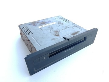 AUDI Q7 A8 ZMIENIARKA PŁYT CD 4L0035729