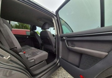 Volkswagen Touran II 2.0 TDI 170KM 2011 Volkswagen Touran 2,0 170KM Automat DSG Highline Navi Kamera PDC 2.0 Diesel, zdjęcie 11