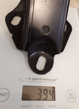 Кронштейн маятника задний левый правый Fiat 126p FSM 4064453 4064454