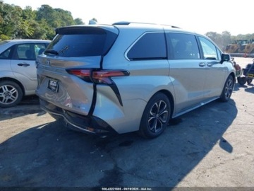 Toyota Sienna III 2025 Toyota Sienna Platinum, 2025r., 4x4, 2.5L 2.5 Benzyna 245KM, zdjęcie 2