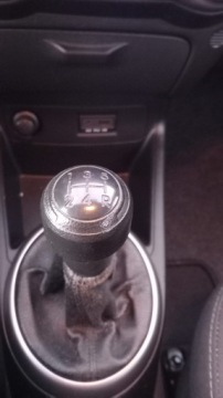Hyundai i20 I Hatchback 5d Facelifting 1.2 DOHC 85KM 2013 Hyundai i20 HYUNDAI I 20 benzyna klimatyzacja 1.2 Benzyna 86KM, zdjęcie 27