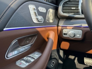 Mercedes GLE V167 SUV Facelifting 2.0 300d 269KM 2025 MERCEDES-BENZ GLE 300 d 4-Matic AMG Line 2.0 (269KM) 2025, zdjęcie 12