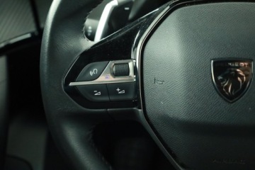 Peugeot 2008 II SUV 1.2 PureTech 130KM 2023 Peugeot 2008 1.2 PureTech, Salon Polska, zdjęcie 18