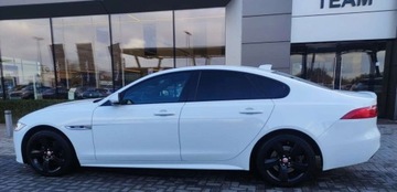 Jaguar XF II Sedan 2.0 i4P 250KM 2019 Jaguar XF JAGUAR XF 2.0P i4 250KM RWD AUTO R-Sport MY20 FV 23 2.0 Benzyna, zdjęcie 9