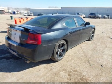 Dodge Charger V 2006 Dodge Charger SRT8 2006 6.1 Benzyna 425KM, zdjęcie 5