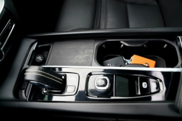 Volvo XC60 II Crossover Plug-In Facelifting 2.0 T8 455KM 2023 Volvo XC 60 INSCRIPTION panorama ful led, zdjęcie 30