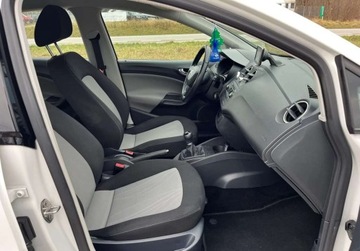 Seat Ibiza IV SportTourer Facelifting 1.2 TSI 105KM 2014 Seat Ibiza 1,2 BenzGaz, 105 KM, Zarejestrowany 1.2 BenzynaLPG 105KM, zdjęcie 11