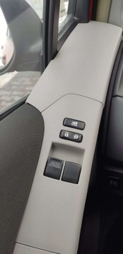 Toyota Yaris III Hatchback 5d 1.33 Dual VVT-i 99KM 2011 Toyota Yaris 1.3 BENZ ,bezwypadek ,kupiony z aso toyota 1.3 Benzyna 99KM, zdjęcie 17