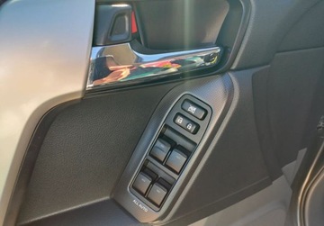 Toyota Land Cruiser IV 3.0 D-4D 173KM 2010 Toyota Land Cruiser Salon POLSKA GWARANCJA Super stan Zobacz 3.0 Diesel, zdjęcie 25