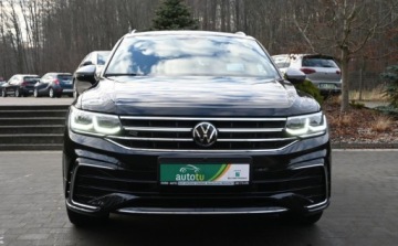 Volkswagen Tiguan II SUV Facelifting 2.0 TDI 200KM 2022 Volkswagen Tiguan 2,0 TDI 200 KM 4x4 R-LINE HEDA UP MATRIX Kamera 360 Nawi, zdjęcie 2