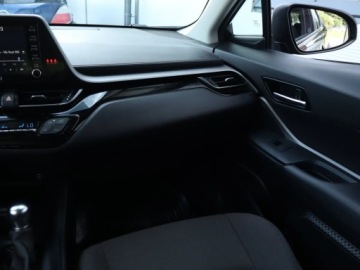 Toyota C-HR I Crossover Facelifting 1.8 Hybrid 122KM 2022 Toyota C-HR 1.8 Hybrid, Salon Polska, zdjęcie 7
