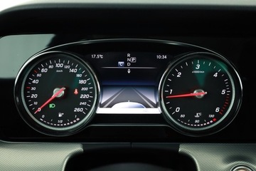 Mercedes Klasa E W213 Limuzyna 2.0 220d 194KM 2017 Mercedes E E 220 d, Salon Polska, 191 KM, Automat, zdjęcie 7