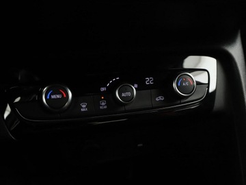 Opel Corsa F Hatchback 5d 1.2 Turbo 100KM 2019 Opel Corsa full LED klima auto kamera i czujniki, zdjęcie 25