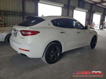 Maserati Levante 2018 Maserati Levante Luxury, 2018r., 4x4, 3.0L, zdjęcie 2