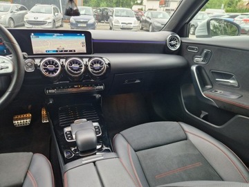 Mercedes Klasa A W177/V177 Hatchback 1.5 180d 116KM 2018 Mercedes A 180 Pakiet AMG-Automat-Full LED-Panoram, zdjęcie 19