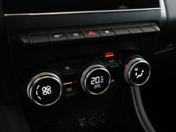 Renault Captur II Crossover 1.3 TCe 130KM 2020 Renault Captur Intens 130KM półskóra navi, zdjęcie 27