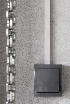 Simon AQUACLICK Разъем одинарный, для поверхностного монтажа, черный