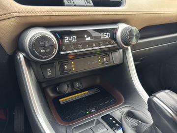 Toyota RAV4 V SUV 2.5 Hybrid Dynamic Force 222KM 2021 Toyota RAV4 2.5 Hybrid Executive 4x4 V (2018-) Toy, zdjęcie 16