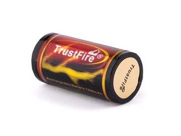 Trustfire 18350 - 1200 mAh 3,7 V chroniony (PCB)