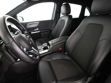 Mercedes Klasa B W247 Sports Tourer 1.3 B180  136KM 2019 Mercedes B 180 Progressive automat skóra navi, zdjęcie 12