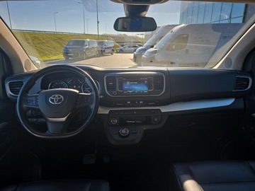 Toyota Proace II Furgon Medium 2.0 D-4D 177KM 2023 Toyota PROACE VERSO 2.0 D4-D Long VIP PROACE VERSO, zdjęcie 10
