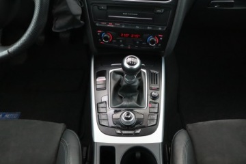 Audi A4 B8 Limousine 2.0 TFSi 211KM 2010 Audi A4 2.0 TFSI, Salon Polska, Serwis ASO, 4X4, zdjęcie 14