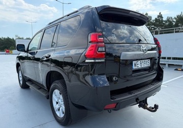 Toyota Land Cruiser VII Terenowy 3d 2.8 D-4D 177KM 2019 Toyota Land Cruiser salon PL FV VAT 23 rok gwarancji Prado 2.8, zdjęcie 3