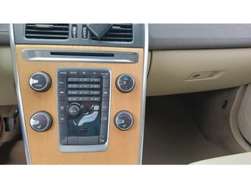 Volvo XC60 I SUV 2.0 D3 163KM 2013 VOLVO XC60 D4, Automat, Jasne wnętrze z drewnem, zdjęcie 16
