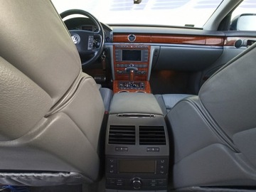 Volkswagen Phaeton 4.2 i V8 40V 335KM 2008 Volkswagen Phaeton Gaz, nowy silnik , zadbany, zdjęcie 13