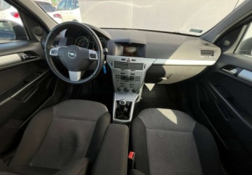 Opel Astra H Kombi 1.9 CDTI ECOTEC 120KM 2009 Opel Astra Zadbane Faktura VAT Marza 1.9 Diesel 120KM, zdjęcie 24