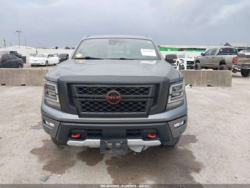 Nissan Titan 2024 Nissan Titan Pro-4x 2024 5.6 Benzyna 400KM, zdjęcie 7