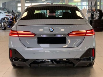 BMW Seria 5 G90-91 2025 BMW Seria 5 530e xDrive Sport Sedan 2.0 (299KM) 2025, zdjęcie 3