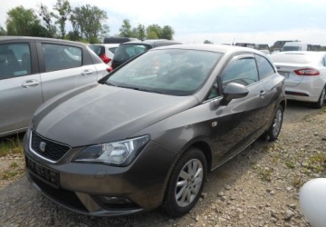 Seat Ibiza IV Hatchback 5d Facelifting 1.2 70KM 2015 Seat Ibiza SEAT Ibiza IV 1.2 benzyna 70 KM 1.2 Benzyna 70KM