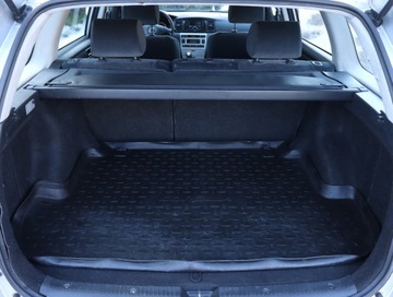 Toyota Corolla IX (E12) Kombi 2.0 D-4D 90KM 2004 Toyota Corolla 2.0 D-4D, Salon Polska, HAK, Klima, zdjęcie 13