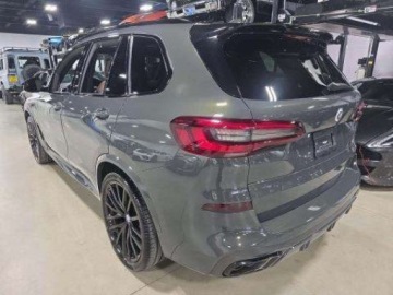 BMW X5 G05 2023 BMW X5 M50i 2023 4.4 Benzyna 523KM, zdjęcie 2