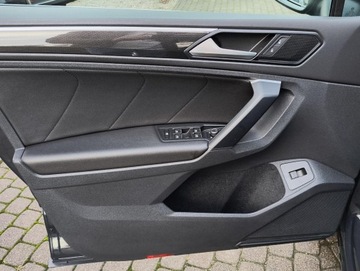 Volkswagen Tiguan II SUV Facelifting 2.0 TSI 190KM 2022 Volkswagen Tiguan Elegance 2.0 TSI 190KM 4x4 DSG S, zdjęcie 21