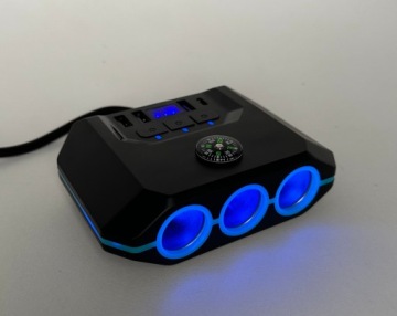 USB-сплиттер/разветвитель 12/24 В | USB-3 + USB-C 3 x питание + ЖК-дисплей