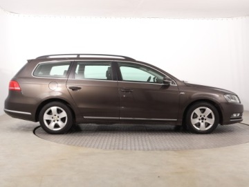 Volkswagen Passat B7 Variant 2.0 TDI CR DPF BlueMotion 140KM 2013 VW Passat 2.0 TDI, Salon Polska, DSG, Navi, Xenon, zdjęcie 5