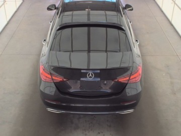 Mercedes Klasa C W206 Limuzyna 2.0 300 258KM 2022 Mercedes-Benz Klasa C 2022 C300 4MATIC Sedan 2.0 Benzyna 258KM, zdjęcie 2